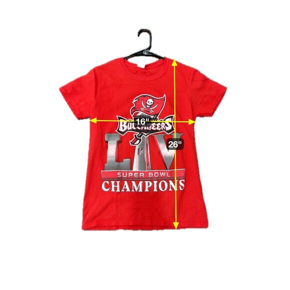 Tampa Bay Buccaneers Super Bowl LV Champions Red T-Shirt Gildan Sz Small - Picture 7 of 11